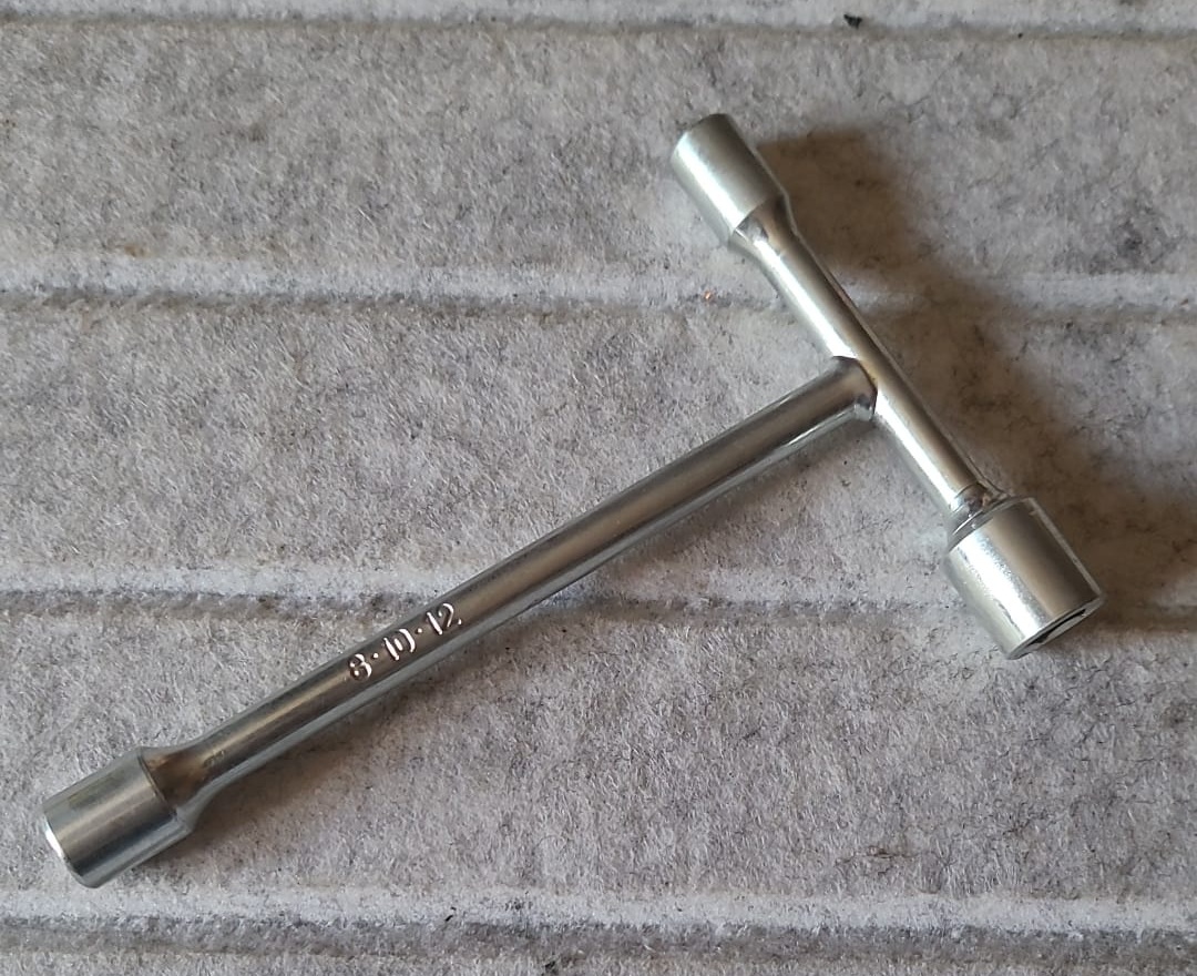 Douille /clef 8-10- 12mm -standard