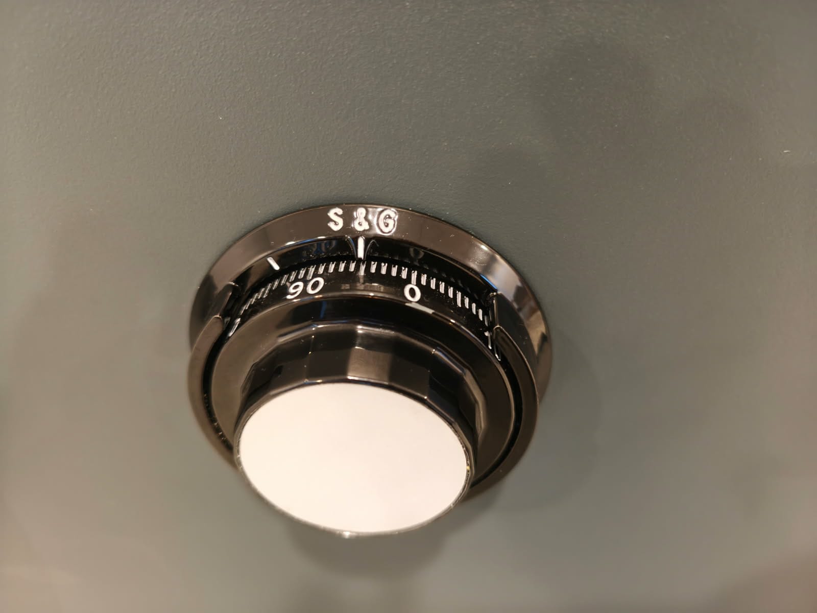 operation coffre par changement de combinaison