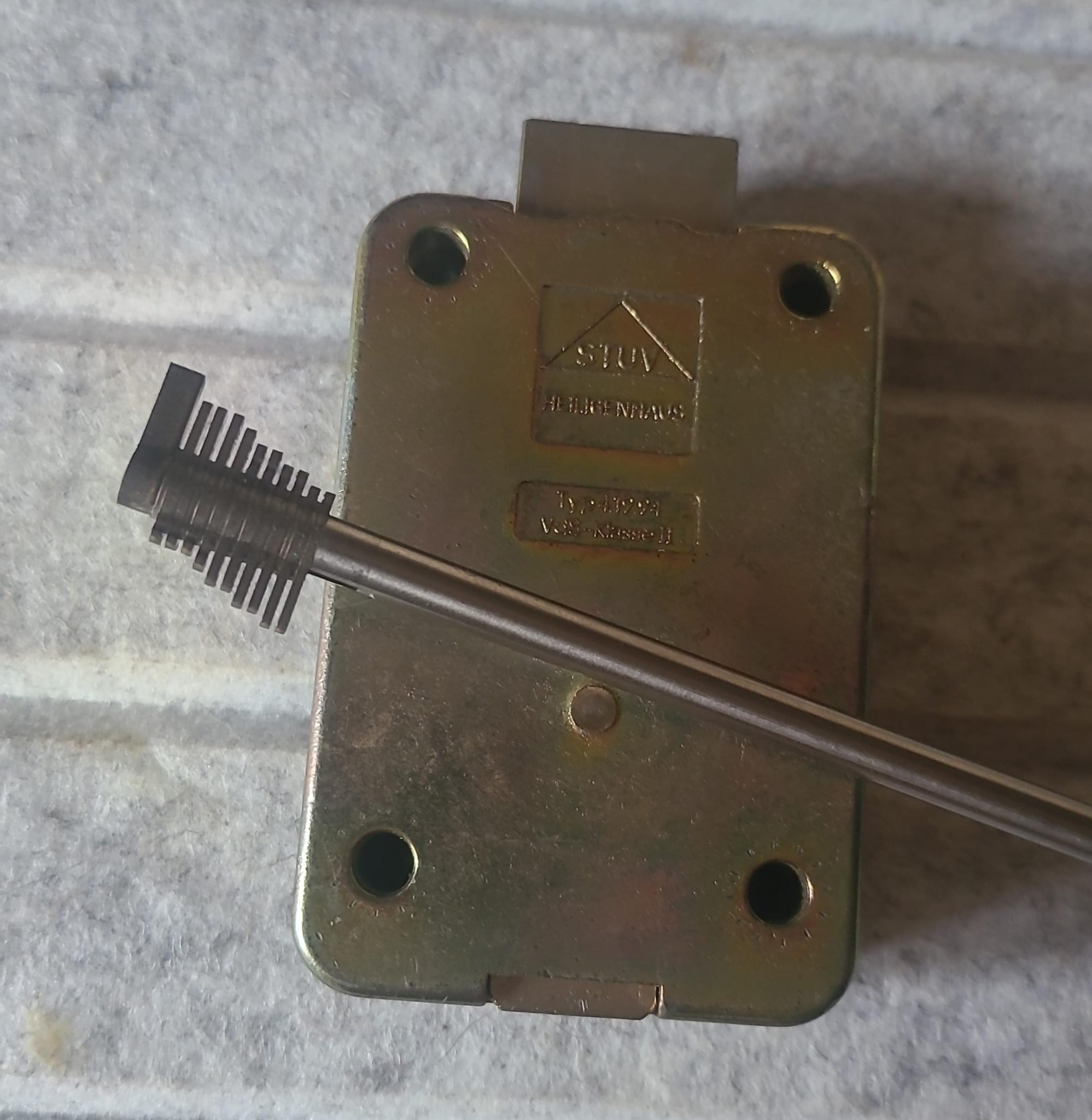 key Pass STUV 94- 11 lever Ulti'pass : clef de réparation-class B lock